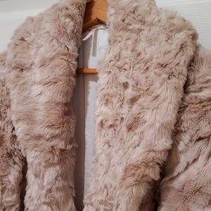 Free people faux fur coat in beautiful light cream